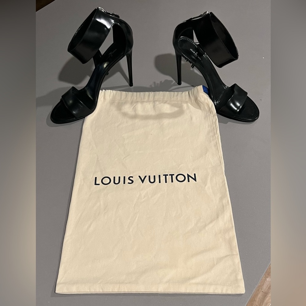 Louis Vuitton Black Leather Tassel Ankle-Strap Stiletto Heels - Picture 2 of 13